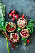 Strawberry rhubarb mini pies