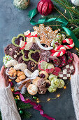 Cookie plate with Christmas cookies