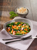 Kale curry with ham and red lentils