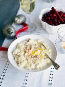 Chunky ciabatta bread sauce with clotted cream