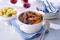 Boeuf Bourguignon aus Rinderbacke