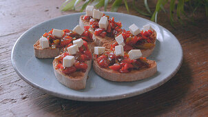 Toasts with sweet and sour peppers and cheese - Step by step