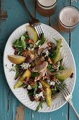 Birnen-Blauschimmelkäse-Salat mit Bier-Vinaigrette