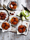 Mini apple tartes tatin