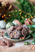 Chocolate Cookies mit Haselnüssen