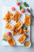 Apricot puff pastry with honey