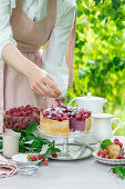 Raspberry flan cake