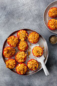 Stuffed tomatoes with breadcrumb crust