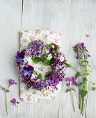 Lilac wreath with pansies