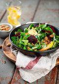 Lamb's lettuce with beetroot and apples