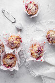 Himbeermuffins mit griechischem Joghurt