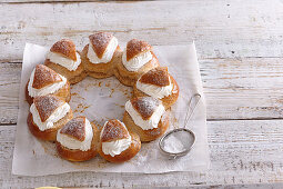 Pastry wreath filled with cream