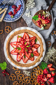 Strawberry cream cheese cake with fresh berries