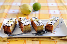 Lemon cheesecake slices