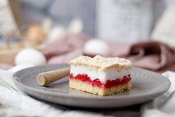 Redcurrant meringue pie