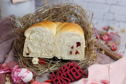 Easter basket brioche