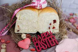 Easter basket brioche