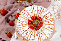 Strawberry crem cheese cake