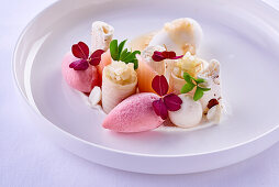 Almond-rhubarb dessert