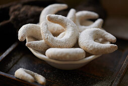 Vanilla crescent biscuits