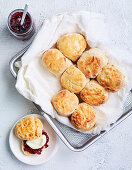 Lemon Curd-Scones