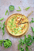 Quiche with salmon and green peas