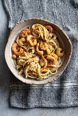 Linguine mit Haselnussbutter und Chipotle-Garnelen