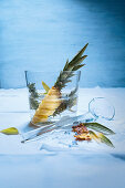 Ananaswasser mit Salbei und Rosmarin
