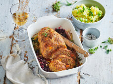 Hackbraten mit Fenchel und schwarzen Johannisbeeren