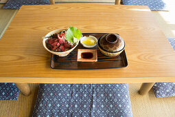 Setto (Typisch japanisches Set), Sashimi mit Reis, Nori und Sojasauce