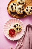 Haferflocken-Beeren-Scones