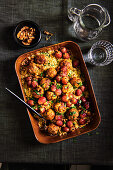 Meatballs with roasted grapes from the oven