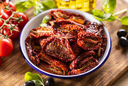 Sun-dried tomatoes marinated in olive oil