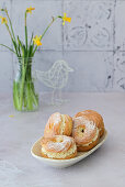 Cream puff wreaths with vanilla cream filling