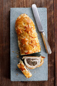 Puff pastry pie with mushroom filling