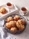 Yeast rolls with quark filling and crumble