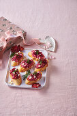 Crostini with beetroot spread, goat's cheese and dill