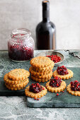 Cheese and herb crackers with port wine and onion marmalade