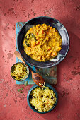 Kürbis-Linsen-Dhal mit Safranreis, Curryblättern und Mallum