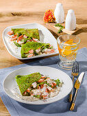 Wild garlic crêpes with creamed carrots