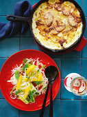 Käse-Kartoffelgratin dazu Babyblattsalat mit Fenchel und Orange