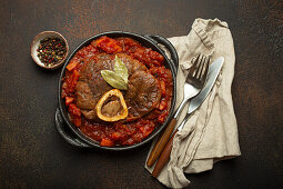 Ossobuco alla Milanese in Tomatensauce