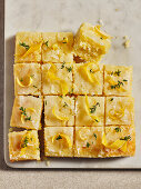 Lemon butter cake with thyme