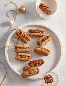 Parisian cream biscuits with chocolate and nut filling