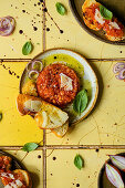 Tomato tartare with toasted bread