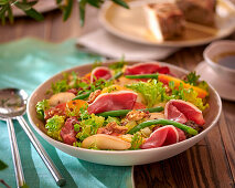 Salad with ham and fruit