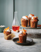 Aperitif-soaked carrot muffins with labneh icing