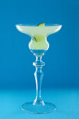 Hemingway daiquiri with a slice of lime