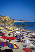 Sandy beach and sunshades, Praia dos Pescadores, Albufeira, Algarve, Portugal, Europe