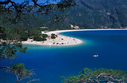 Stand in der Lagune von Ölüdeniz, Lykische Küste, Türkei